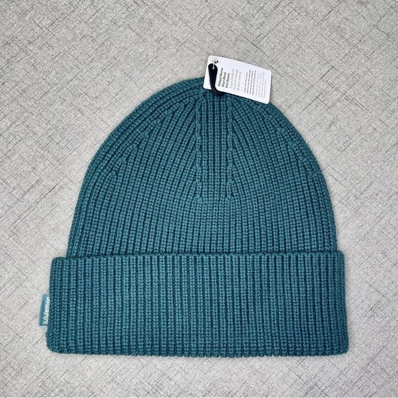 Lululemon Ribbed Merino Wool Knit Beanie Winter Hat Green Jasper Nwt - Picture 3 of 8